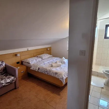 Ankica Apartment *